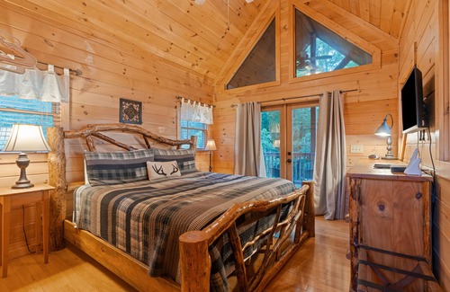 Mineral Bluff Cabina | Cabina de lujo con jacuzzi privado, vistas increíbles y chimenea al aire libre