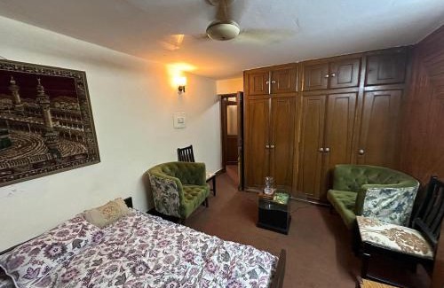 Islamabad Villa | Luxury Corner Cottage Guest House on Main Road G11