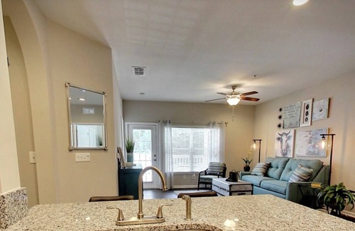 Jacksonville Condominio | 🔆Luxury Gated Condo Heart ♥️ Everything!🔆