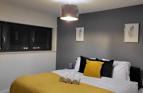 Highbury West Apartamento | Luxury Gem By Emirates Stadium - Ultimate Fan Experience