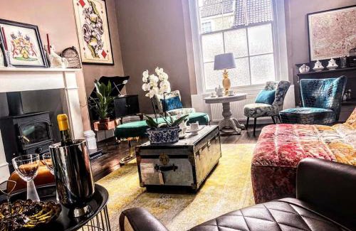 Harleston Casa | Luxury Georgian House With Sauna Sleeps 19-23