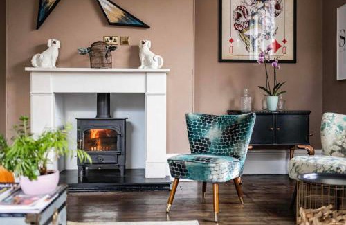 Harleston Casa | Luxury Georgian House With Sauna Sleeps 19-23