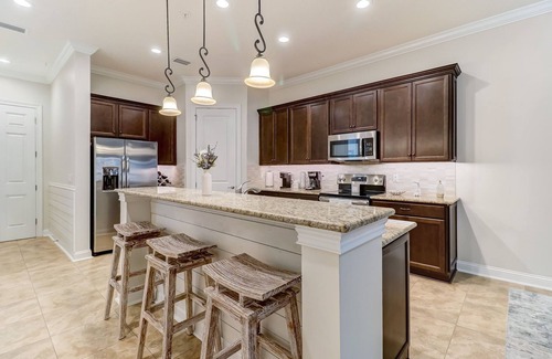 American Beach Condominio | Luxury Ground Level Condo. Many extras. Please see reviews.