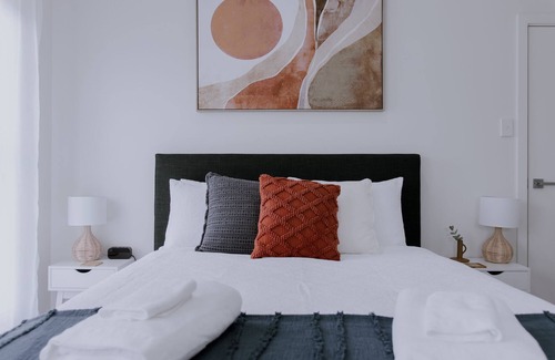 Central Mudgee Casa | Luxury Guesthouse , 2 Bedroom 2 Bathroom , Perfect Location