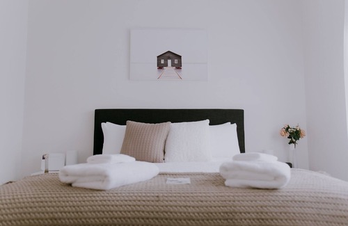 Central Mudgee Casa | Luxury Guesthouse , 2 Bedroom 2 Bathroom , Perfect Location