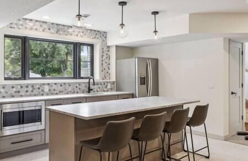 Hastings Casa | Luxury Hastings Home, Sleeps 18+