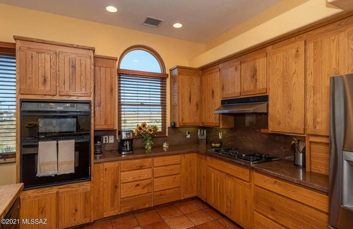 Elgin Casa | Luxury hilltop home with great views in the heart of wine country