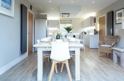 Brancaster Casa | Una impresionante casa costera en Brancaster. Duerme 8, Perros bienvenidos.