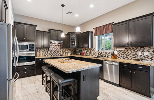 Stratland Shadows Casa | Luxury Home pool / spa, putting green, mesa de billar, sistema de nebulización