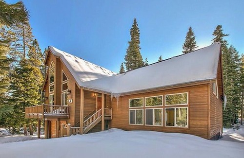 North Upper Truckee Casa | Casa de lujo en South Lake Tahoe, piscina cubierta, jacuzzi