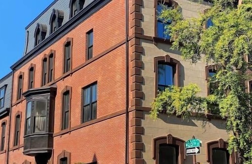 Southwest Center City Apartamento | Luxury in Ritt Sq. | Parking | Hosted By StayRafa