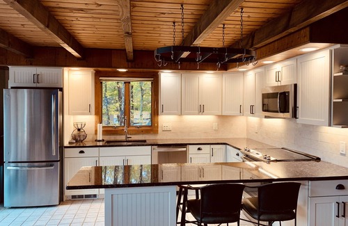 Wallenpaupauk Lake Estates Casa | Luxury Lakefront: Hot Tub, Fireplace, Pet Friendly, Arcade, Watercraft, + more!