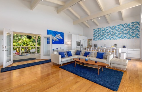 Captain Cook Casa | Casa de lujo con increíble vista al mar sobre la bahía de Kealakekua -Gran lanai con bañera de hidromasaje