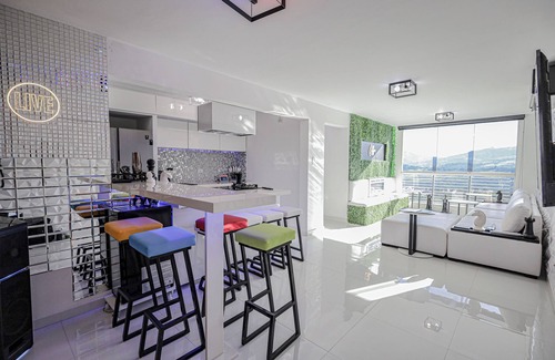 San Cristóbal Condominio | Apartamento Moderno y Lujoso con Vista a Los Andes