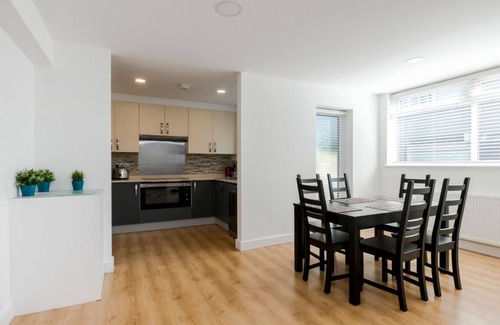 Hampstead Casa | Casa de muelles de lujo recientemente renovada de 3 dormitorios y 2 baños en Hampstead, Londres