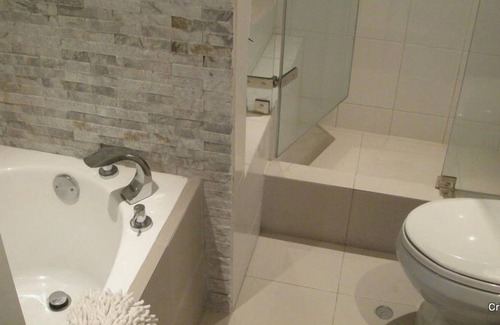 Reducto Condominio | Vista al Mar de Lujo, Condo, a pie de Larcomar calle tranquila