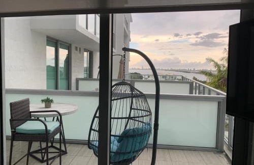 Northeast Miami Apartamento | Luxury Oceanview Studio at Miami Design District