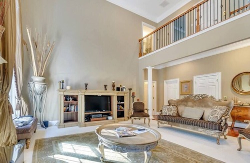 Greensboro Casa | Hermosa mansión: ¡perfecta para retiros corporativos e invitados a la boda!