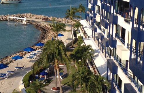 Cole Bay Complejo | Luxury Penthouse 3 bedroom in Royal Palm Resort w/ stunning views of Simpson Bay