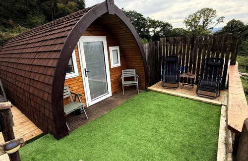 Cwmbach Cabina | Pod-Lujoso-Baño privado con ducha-Vista a la Montana-Cynon