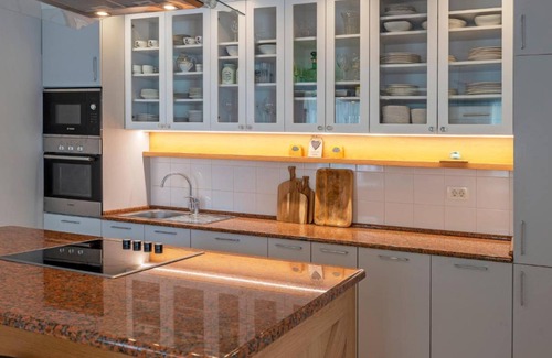 Drazin Vrt Villa | Luxury Pool Villa Feliz, Kotor, Montenegro