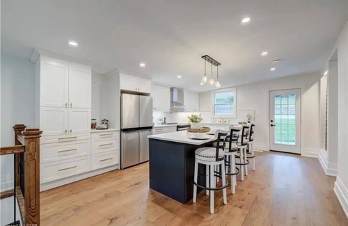 St. Mary's Casa | Luxury Remodeled 5-bedroom Home - The Green Victorian