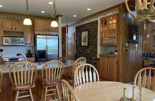 Boone Casa | Resort de lujo en el Yonahlossee Saddle Club, vistas espectaculares, bañera de hidromasaje