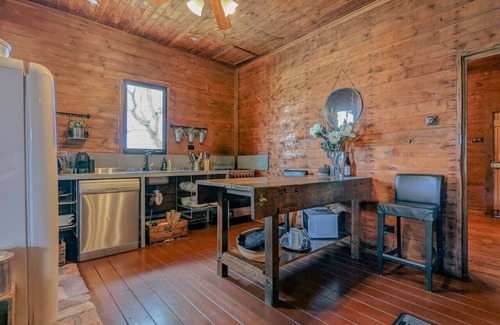 Broke Cabaña | Luxury Rustic Cottage in Hunter Valley