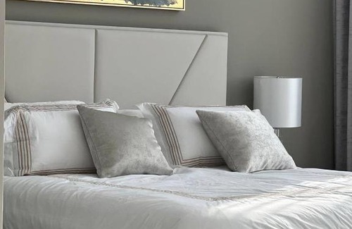 Mina Al Arab Apartamento | Luxury Sea Front 1 BR Apartment Swimming Pool - Beach - Gym