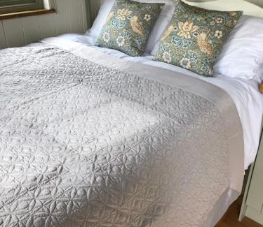 New Forest District Cabina | Luxury Shepherds Hut