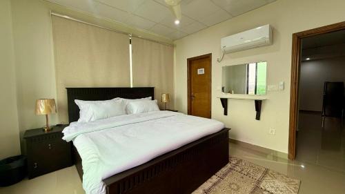 Lahore Apartamento | Luxury Suit In Lahore Near Airport