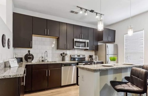 Loring Heights Apartamento | Luxury Suite Mins. From Brave Stadium & Downtown