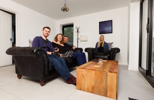 Hurstpierpoint Cabaña | Luxury two bedroom lodge within walking distance distance of Hurstpierpoint.