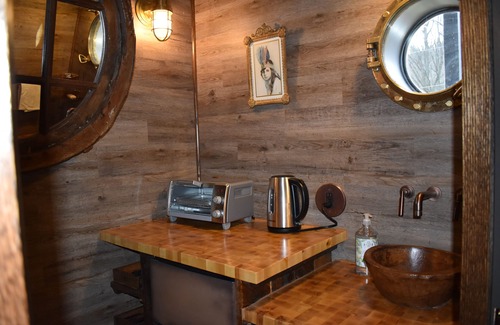 Asheville Apartamento | GLAMPING; Airstream + Desayuno + jacuzzi + vistas a la montaña + 2M DTN Asheville