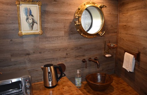 Asheville Apartamento | GLAMPING; Airstream + Desayuno + jacuzzi + vistas a la montaña + 2M DTN Asheville