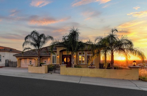 Folsom Casa | Luxury Villa at Terrazzo Hill