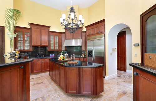 Palmetto Bay Villa | ¡Miami Boat Show esta semana! ¡Las mejores vacaciones en la increíble villa tropical de lujo!