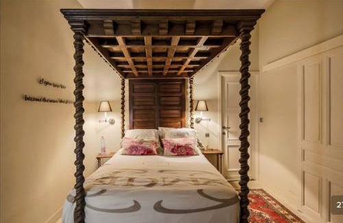 Castillon-du-Gard Villa | Luxury Villa in front of the famous Pont-du-Gard.