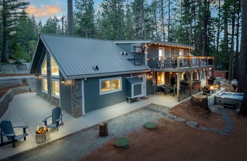 Alta Apartamento | Luxury Villa in Sierra Mountains