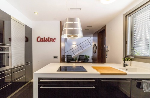Burjasot Villa | VLVilla. Villa de lujo en Valencia con piscina privada y sala de cine