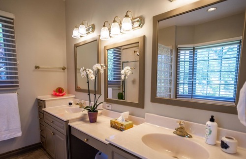 Vittoria Villa | Luxury Villa on Lake Erie