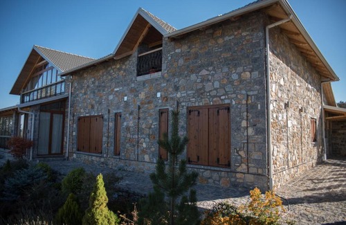 Moscopole Villa | Luxury Villa Saint Sofia