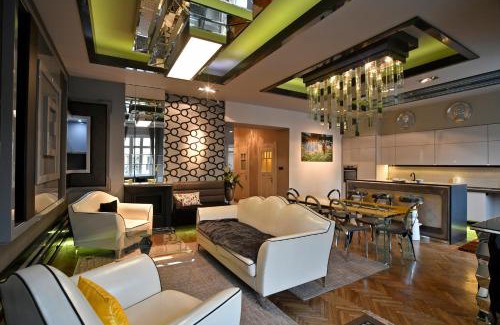 Szentimrevaros Apartamento | LuxuryFlat near centre on118 sqm, 3BR,2BTH,8bed,AC