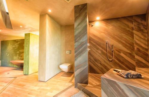 Monterey Villa | LX21: 360 Ocean View