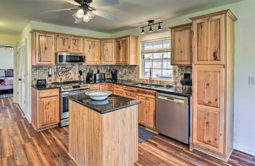 Hickman Casa | Lyles Peaceful Creekside Home Hot Tub and Fire Pit