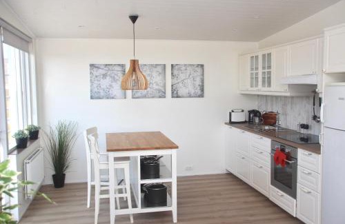 Hjardarfell Casa | Lynghagi House