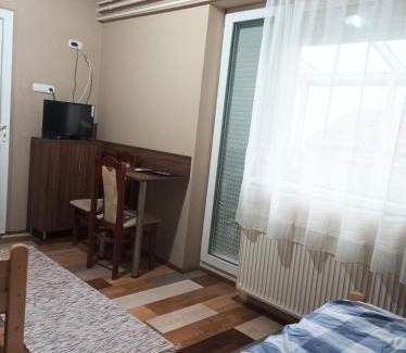 Balkany Casa | Mátyás Pizzéria, Étterem és Vendégház