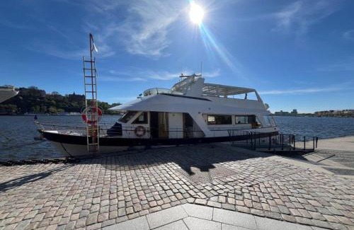 Gamla Stan Alquiler De Eote | Mälardrottningen Yacht Hotel