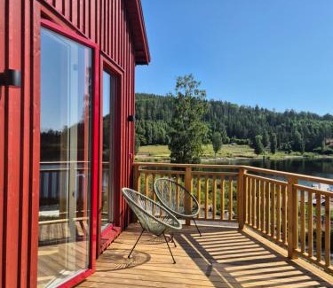 Mjallom Casa | Måvikens havsstugor