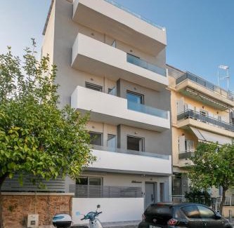 Dafni-Ymittos Casa | M&H and their friends B